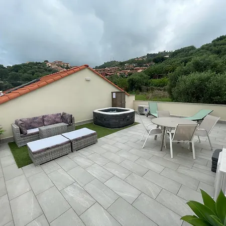 Villino Con Terrazzo Panoramico Casa de Férias *