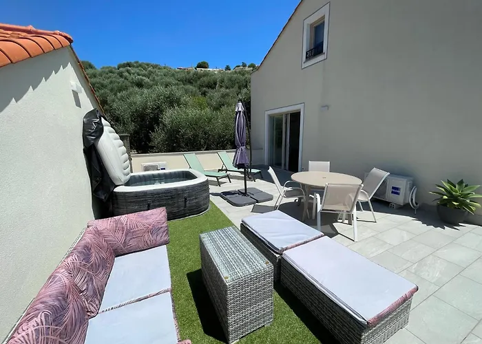 Villino Con Terrazzo Panoramico Ferienhaus *